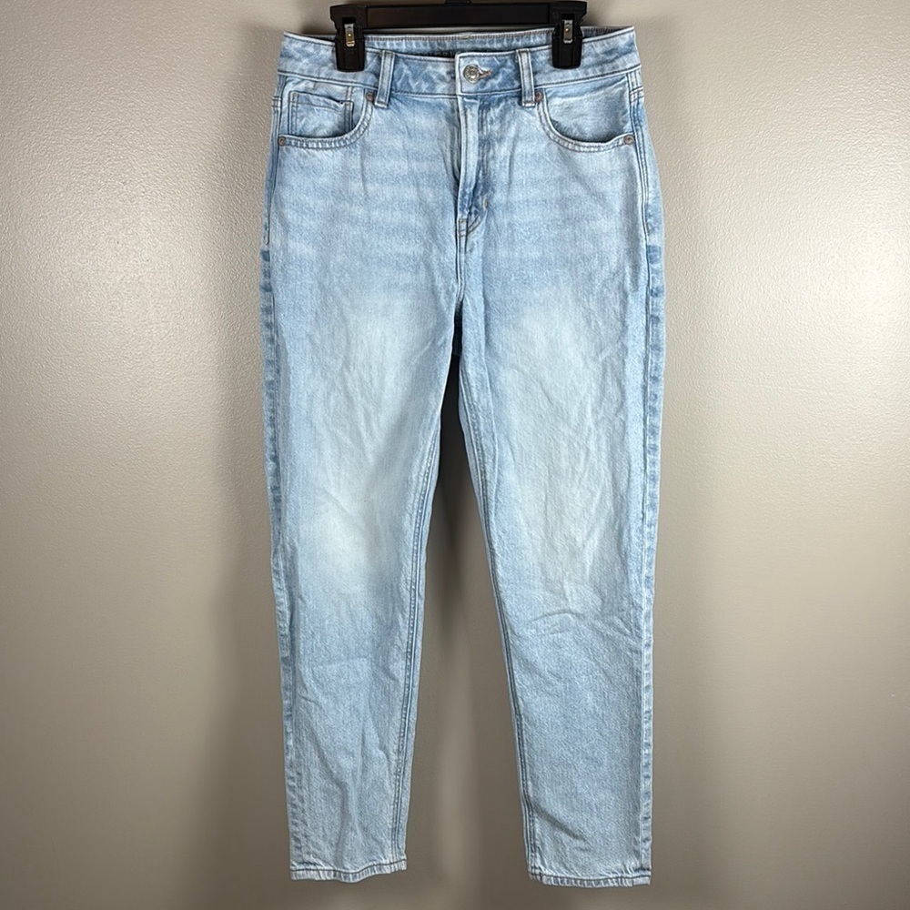 Light Blue Women's American Eagle Strigid Short Denim Jeans